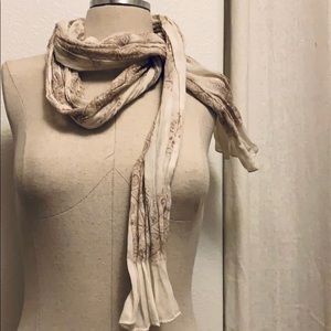 Versatile light colored cream and beige scarf